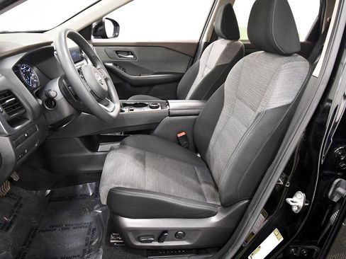 Used 2023 Nissan Rogue SV AWD/4WD image 14