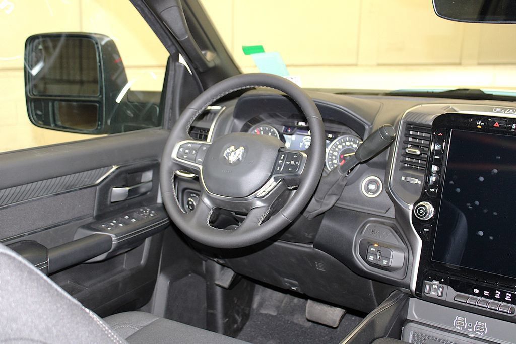 New 2026 RAM 2500 Big Horn AWD/4WD image 12