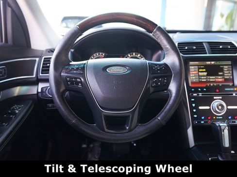Used 2016 Ford Explorer Platinum image 9