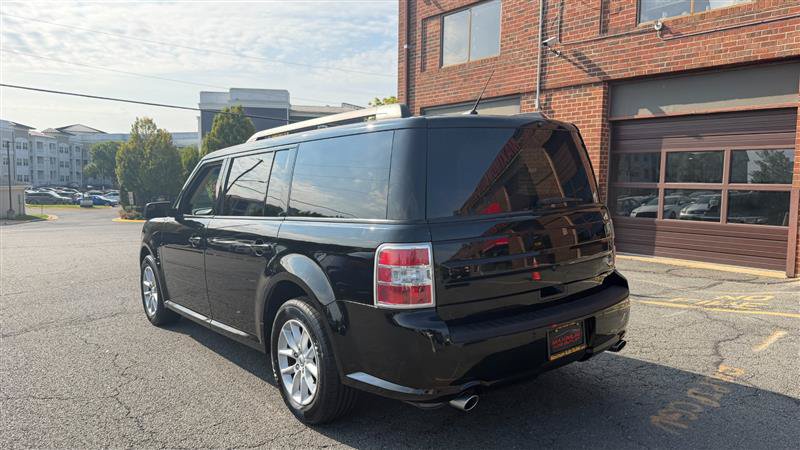 Used 2018 Ford Flex SE FWD image 14