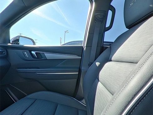 Used 2025 Buick Enclave Sport Touring image 27