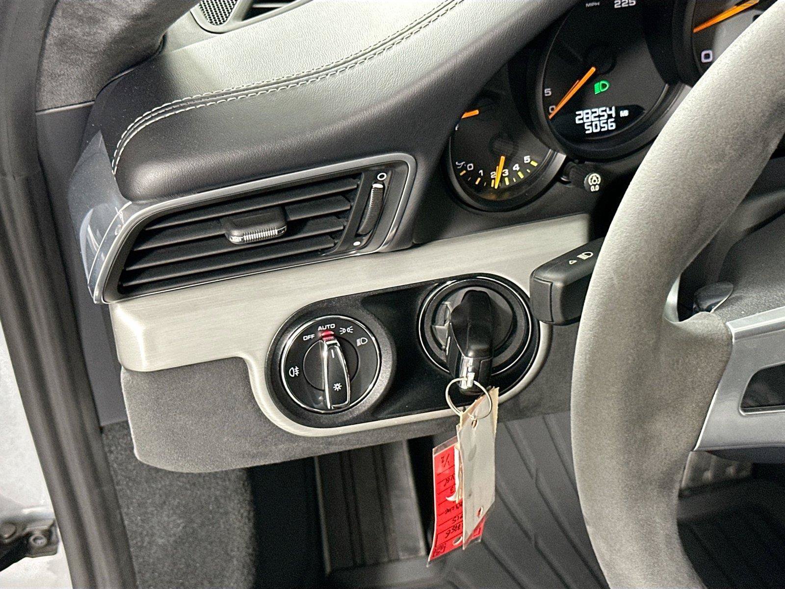 Certified 2015 Porsche 911 GT3 RWD image 27