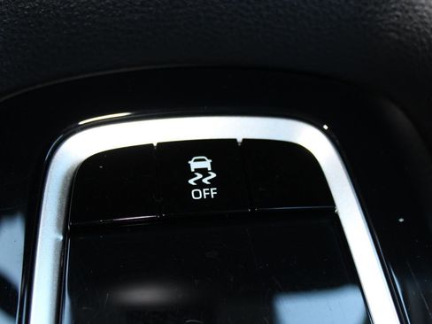 Certified 2023 Toyota Corolla LE image 20