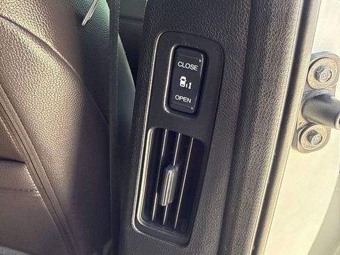 Used 2019 Honda Odyssey Elite image 29