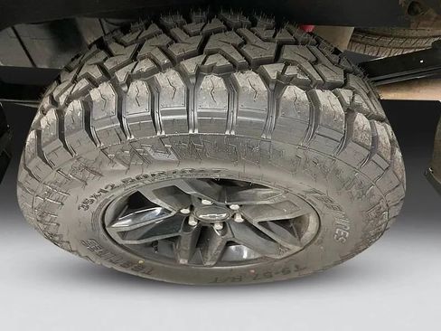 Used 2021 Chevrolet Silverado 1500 LT Trail Boss w/ Convenience Package II AWD/4WD image 26