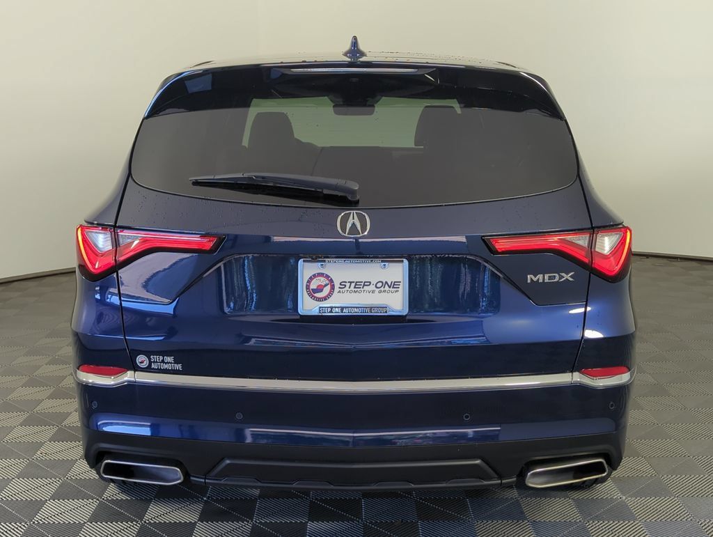 Used 2024 Acura MDX w/ Technology Package FWD image 6