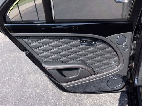 Used 2019 Bentley Mulsanne image 42