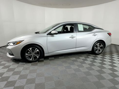 Used 2023 Nissan Sentra SV image 2