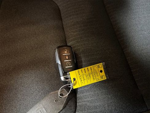 Used 2022 RAM 1500 Big Horn image 32