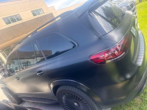 Used 2023 Mercedes-Benz GLS 450 4MATIC image 8