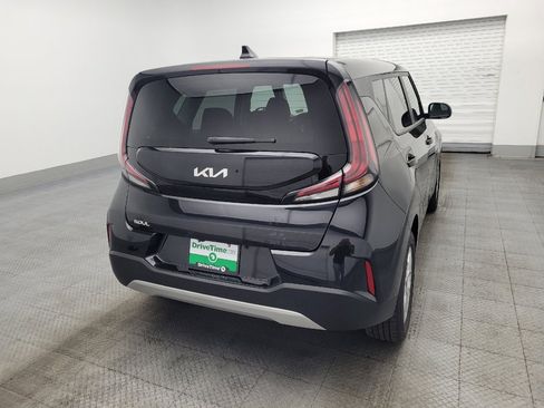 Used 2025 Kia Soul LX image 7