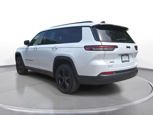 Certified 2023 Jeep Grand Cherokee Altitude AWD/4WD image 7