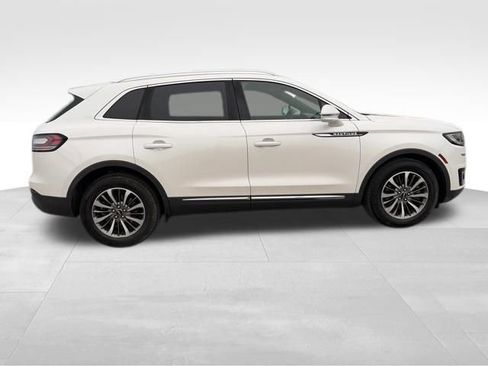 Used 2019 Lincoln Nautilus Select w/ Class II Trailer Tow Package image 8