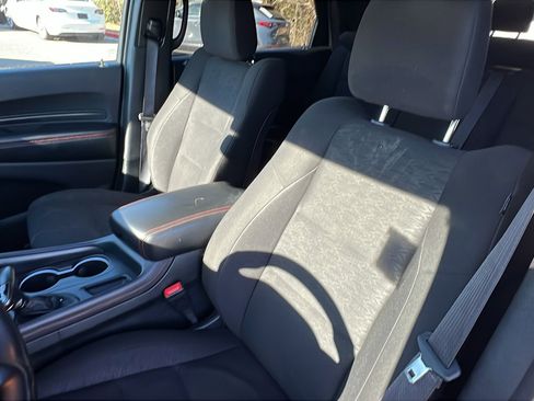 Used 2023 Dodge Durango GT image 18