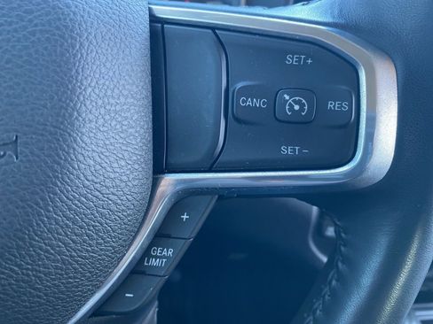 Used 2022 RAM 1500 Laramie image 24