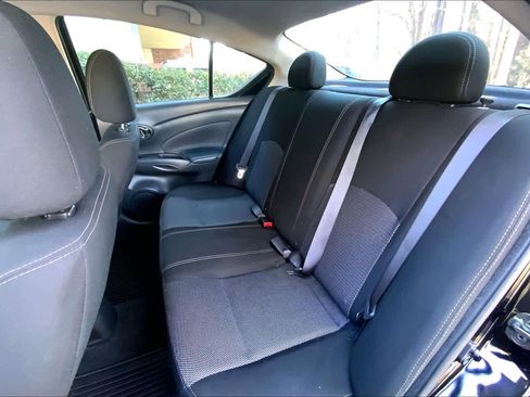 Used 2019 Nissan Versa SV image 19