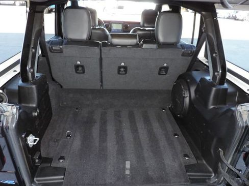 Used 2021 Jeep Wrangler Unlimited Sahara image 21