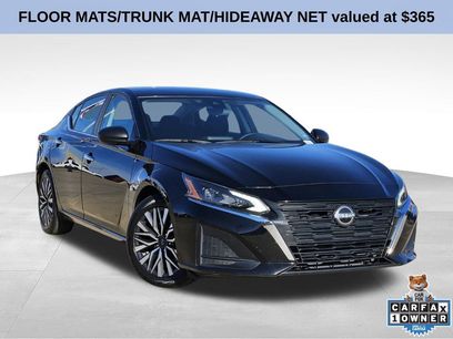 Used 2024 Nissan Altima 2.5 SV