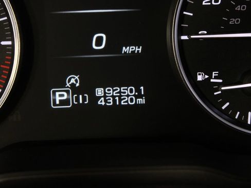 Used 2024 Subaru Crosstrek 2.0i Premium w/ Popular Package #4 image 25