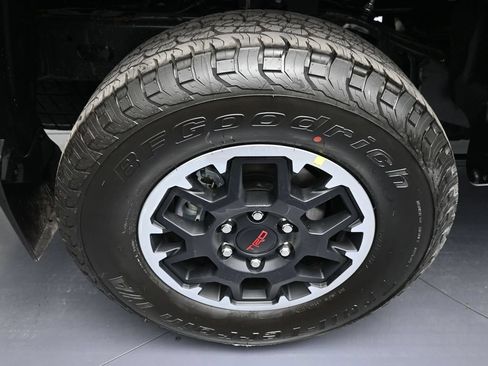 Certified 2024 Toyota Tacoma TRD Off-Road w/ TRD Off Road Premium Package AWD/4WD image 12