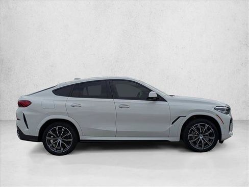 Used 2021 BMW X6 sDrive40i w/ M Sport Package image 4