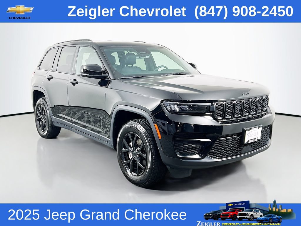 Used 2025 Jeep Grand Cherokee Altitude AWD/4WD image 1