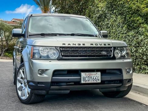 Used 2013 Land Rover Range Rover Sport HSE AWD/4WD image 4
