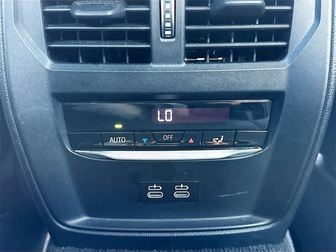 Used 2021 BMW 440i xDrive Coupe w/ Premium Package image 26