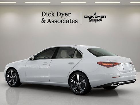 Used 2025 Mercedes-Benz C 300 Sedan image 19