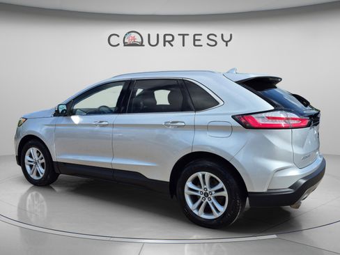Used 2019 Ford Edge SEL w/ Equipment Group 201A FWD image 3