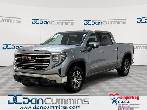 Used 2025 GMC Sierra 1500 SLT AWD/4WD image 1