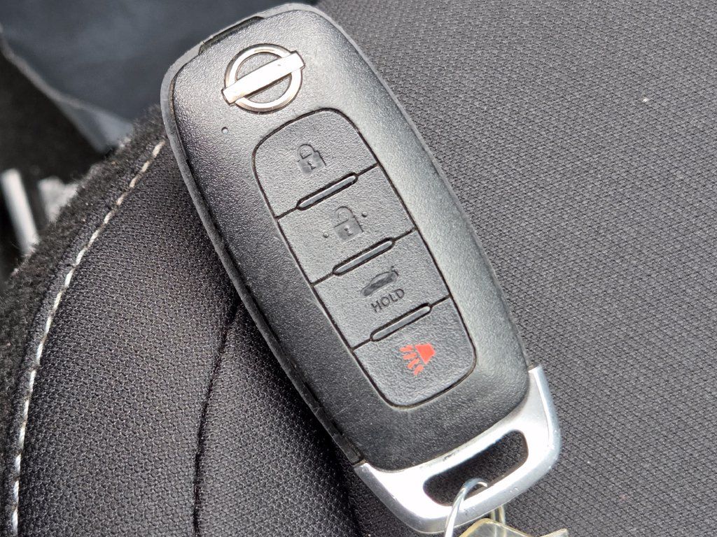 Used 2024 Nissan Sentra SV FWD image 34