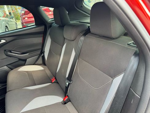 Used 2018 Ford Focus ST image 30