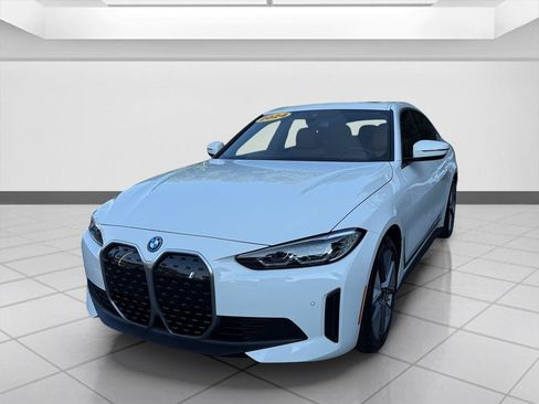 Used 2024 BMW i4 eDrive35 w/ Premium Package RWD image 9