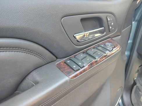 Used 2011 GMC Sierra 3500 Denali image 9