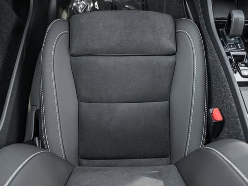 New 2026 Volvo XC40 B5 Ultra w/ Protection Package Premier image 31