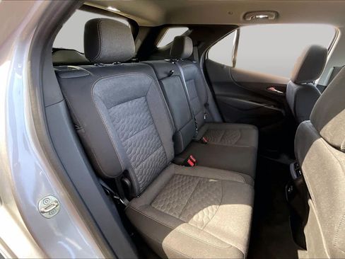 Used 2021 Chevrolet Equinox LT FWD image 19