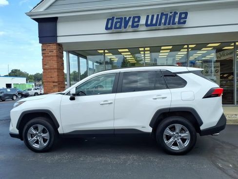 Used 2024 Toyota RAV4 XLE AWD/4WD image 20
