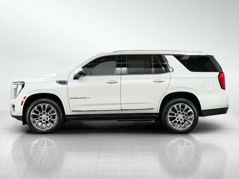 Used 2025 GMC Yukon Denali w/ Sun & Power Step Package AWD/4WD image 2