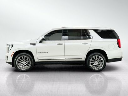 Used 2025 GMC Yukon Denali w/ Sun & Power Step Package