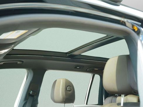 Used 2022 Mercedes-Benz GLS 450 4MATIC image 35