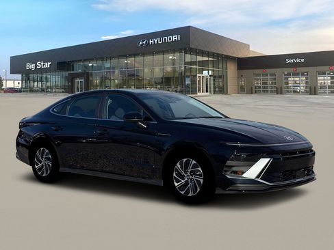 New 2026 Hyundai Sonata Blue FWD image 10