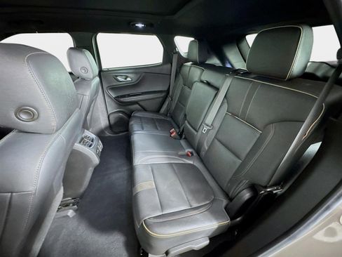 Used 2022 Chevrolet Blazer Premier w/ Enhanced Convenience Package FWD image 24