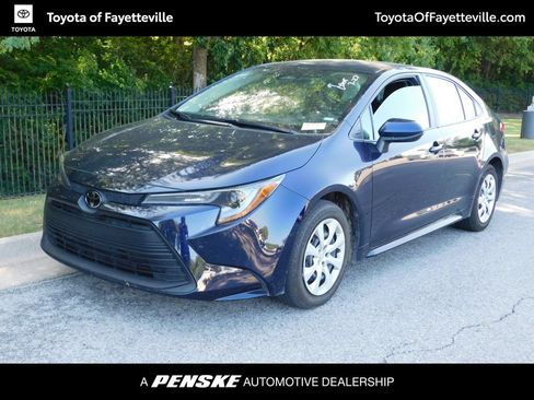 Used 2025 Toyota Corolla LE FWD image 1