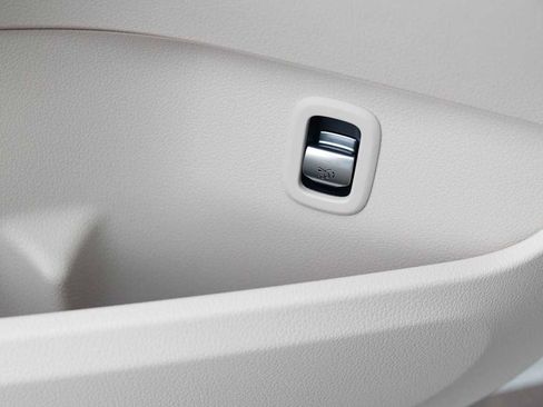 New 2026 Mercedes-Benz C 300 4MATIC Sedan image 28