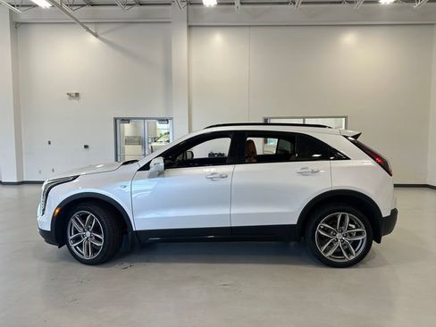 Used 2022 Cadillac XT4 Sport w/ Sun And Sound Package AWD/4WD image 3