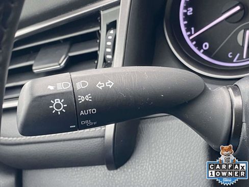 Used 2024 Toyota Camry SE image 21