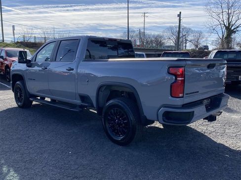 Used 2024 Chevrolet Silverado 2500 LT w/ Z71 Sport Edition image 4