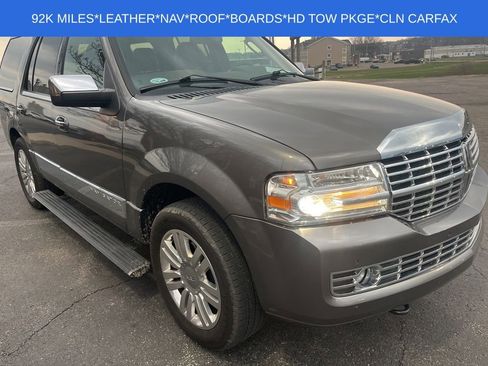 Used 2014 Lincoln Navigator 4WD image 7