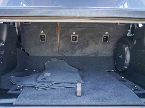 Used 2023 Jeep Wrangler Sahara image 24